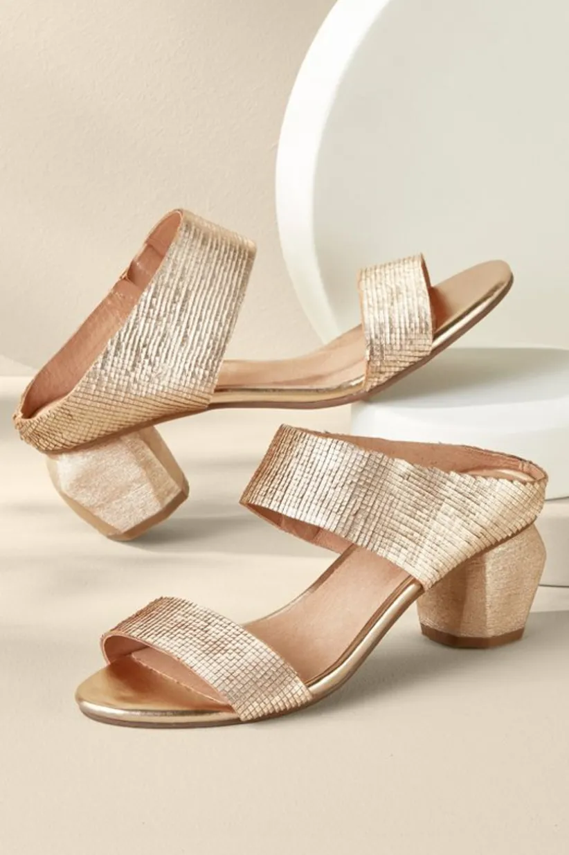 Antelope Amelia Textured Sandal