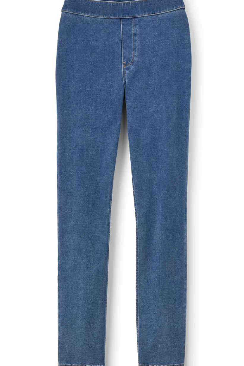 Ultimate Denim Pull-On Slim Leg Jeans