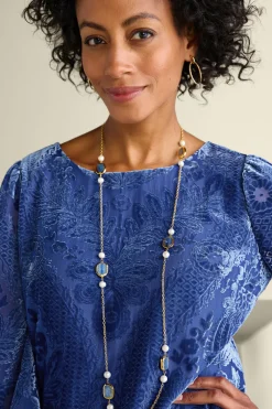 Vanetta Velvet Top